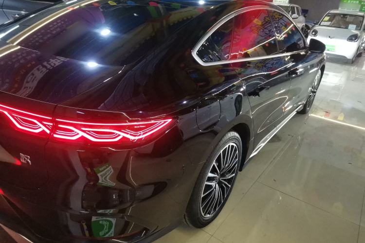 Used BYD Han 2024 EV Glory Edition 506KM Front-Wheel-Drive Premium Model
