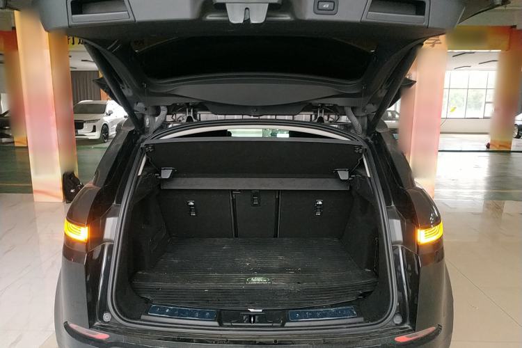 Used Land Rover Range Rover Evoque 2021 Range Rover Velar L 249PS R-Dynamic First Edition
