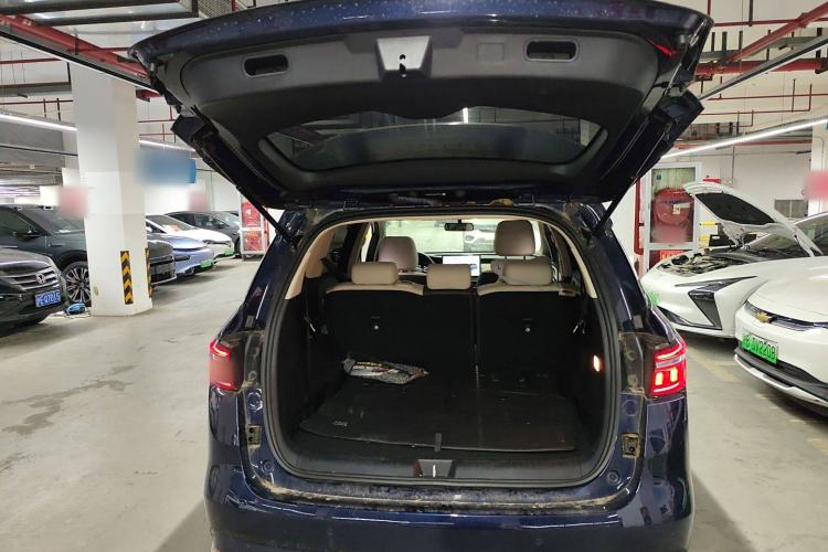 Used BYD Song MAX New Energy 2022 DM-i 105KM Prestige Model
