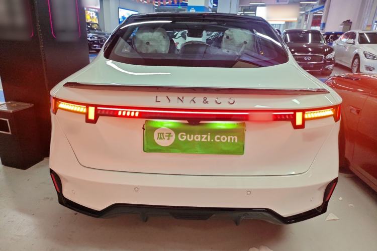 Used Lynk & Co 07 2024 EM-P 126 Long-Range Halo
