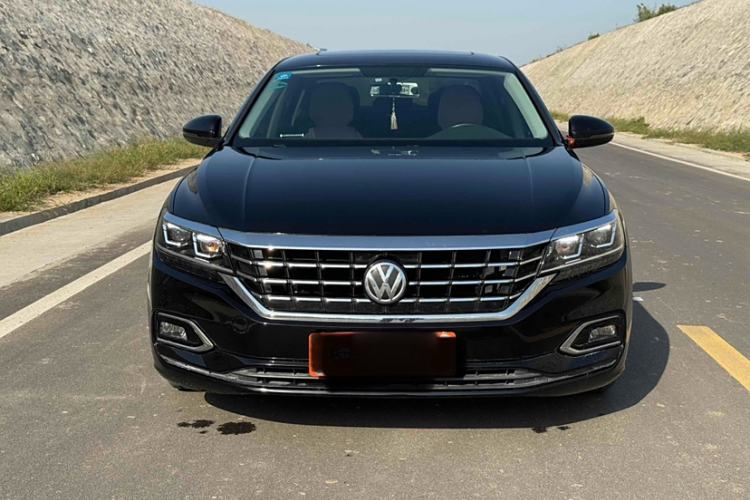 Used Volkswagen Passat 2019 280TSI Business Edition China VI