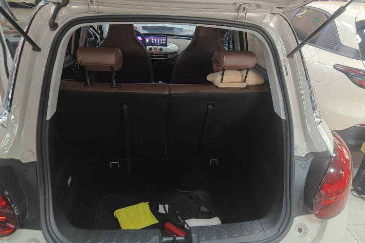 Used Wuling Bingo 2023 333 km Lingxi Connected+ Version
