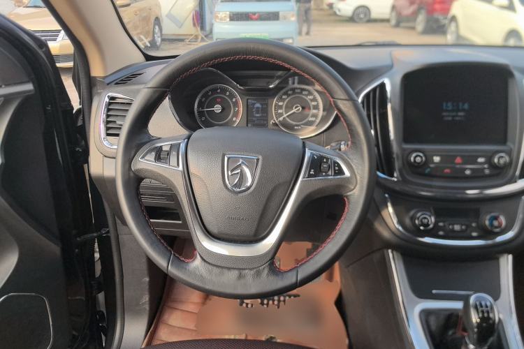 Used Baojun 560 2015 1.8L Manual Luxury Model
