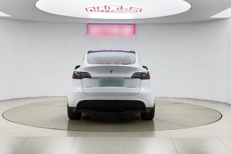 Used Tesla Model Y 2023 Long-Range All-Wheel-Drive Version
