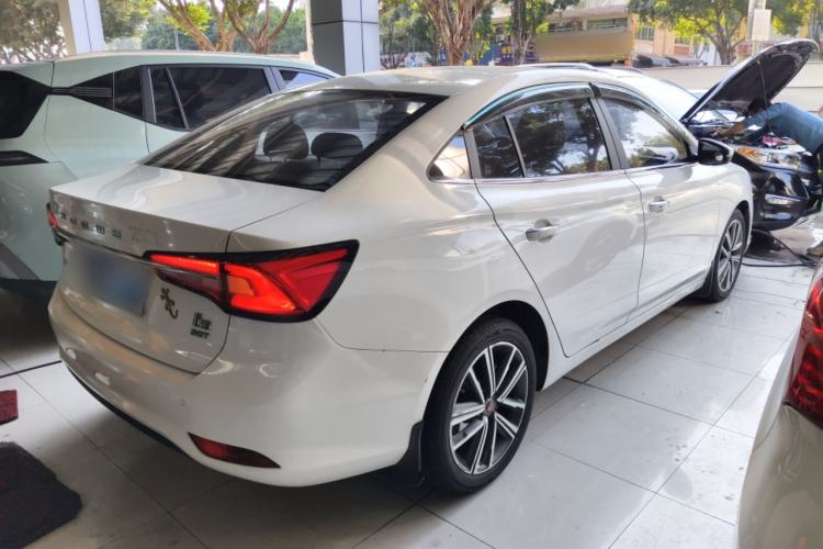 Used Roewe i5 2019 20T Automatic 4G Connected Supercharged Flagship Edition
