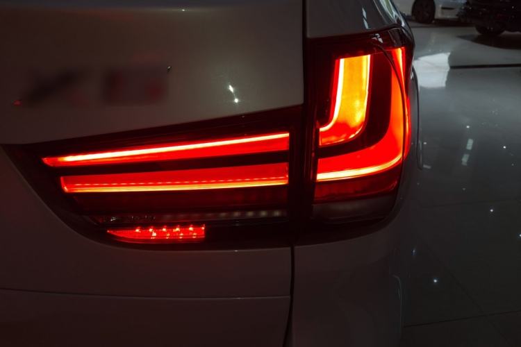 Used BMW X5 2017 xDrive28i
