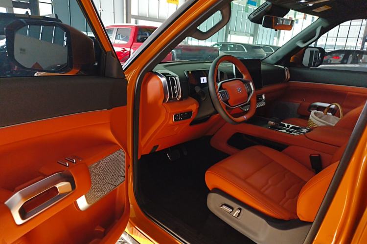 Used Dongfeng Zhengzhou Nissan Z9 2025 GT 2.3T Automatic Diesel 4x4 Smart Edition
