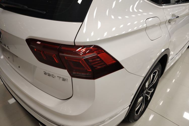 Used Volkswagen Tiguan L 2022 330TSI Automatic Two-Wheel Drive R-Line Enhanced Edition