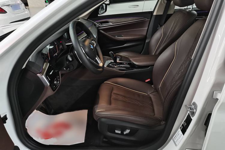 Used BMW 5 Series 2019 Facelifted 530Li Leading Edition Luxury Package
