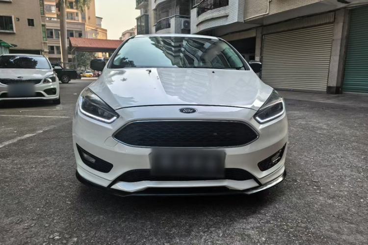 Used Ford Focus 2017 Hatchback 1.6L Automatic Comfort Plus SmartDrive Edition
