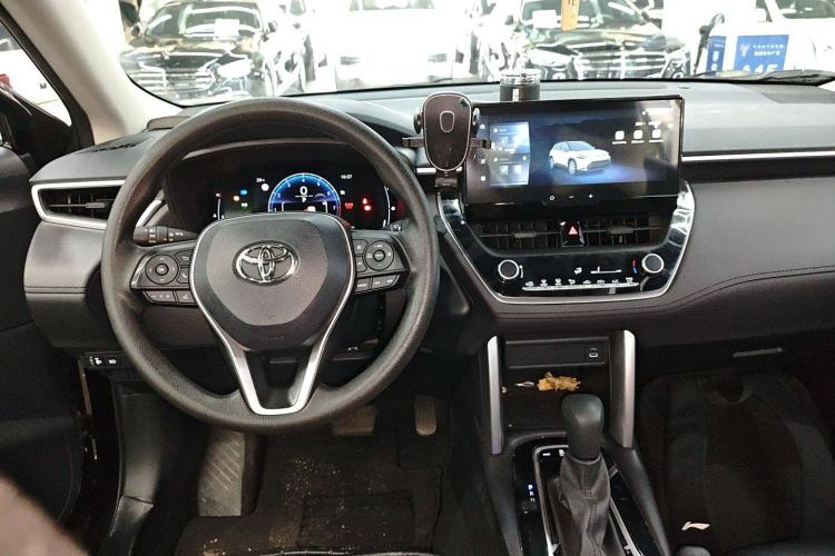 Used Toyota FRONTLANDER 2023 2.0L CVT Leading Edition
