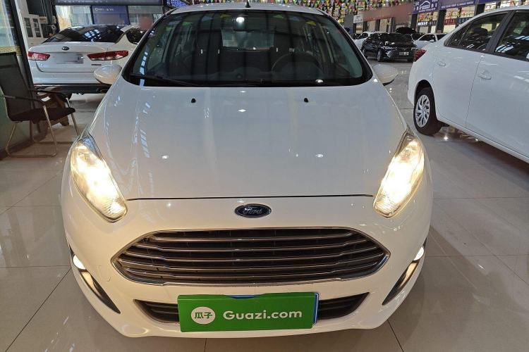 Used Ford Fiesta 2013 Hatchback 1.5L Automatic Fashion Edition
