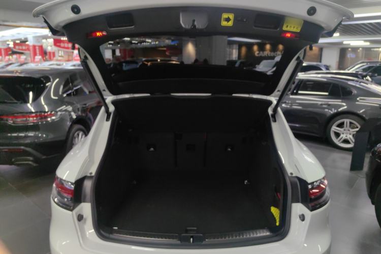 Used Porsche Macan 2023 Macan 2.0T
