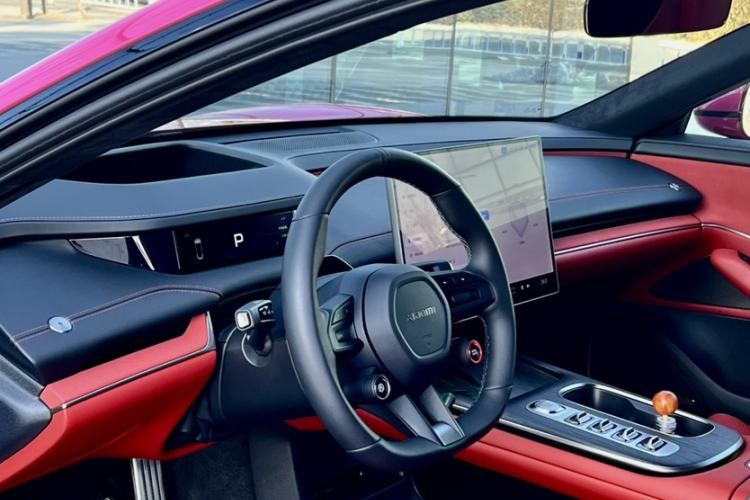 Used  SU7 2024 Four-Wheel Drive Ultra-Long Range Advanced Intelligent Driving Max Edition
