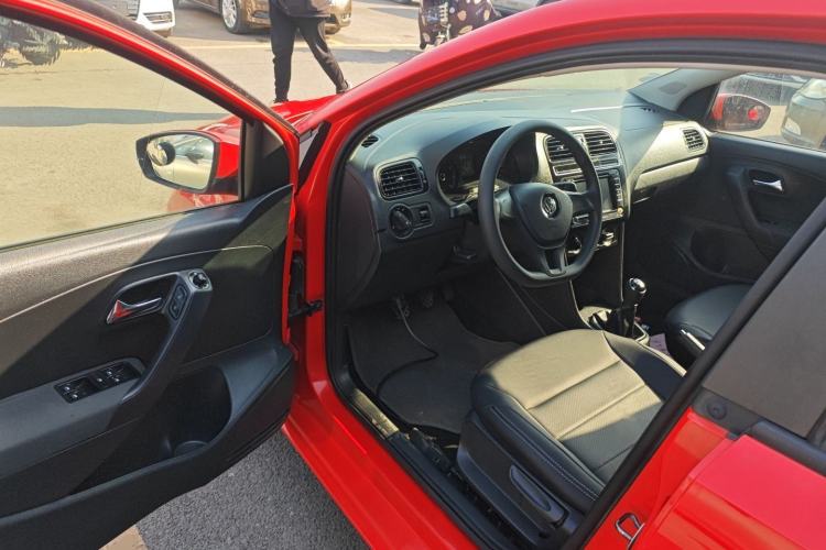 Used Volkswagen Polo 2014 1.4L Manual Fashion Edition