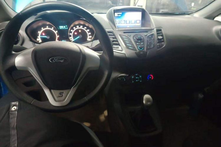 Used Ford Fiesta 2013 Hatchback 1.5L Manual Fashion Edition
