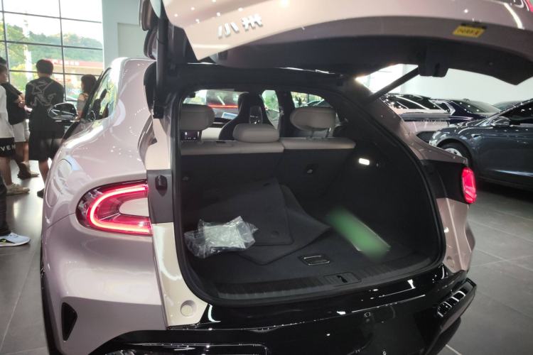 Used  YU7 2025 Ultra-Long Range High-Performance All-Wheel-Drive Max Edition
