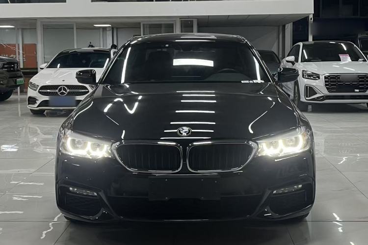Used BMW 5 Series 2018 Restyled 530Li Leading Edition M Sport Package
