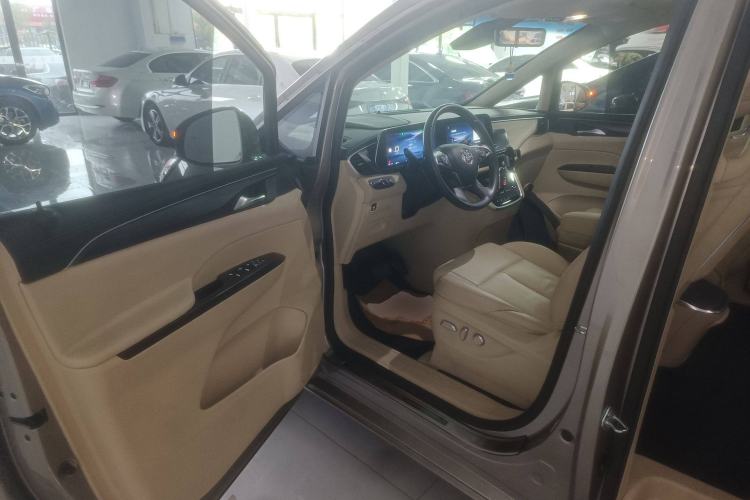 Used Buick GL8 2023 ES Lu Zun Deluxe Model
