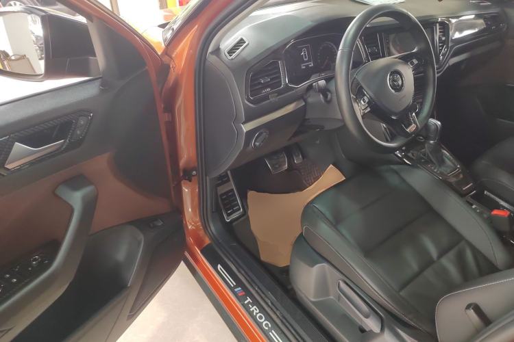 Used Volkswagen T-ROC 2018 280TSI DSG Two-Wheel-Drive Comfort Version China V Standard
