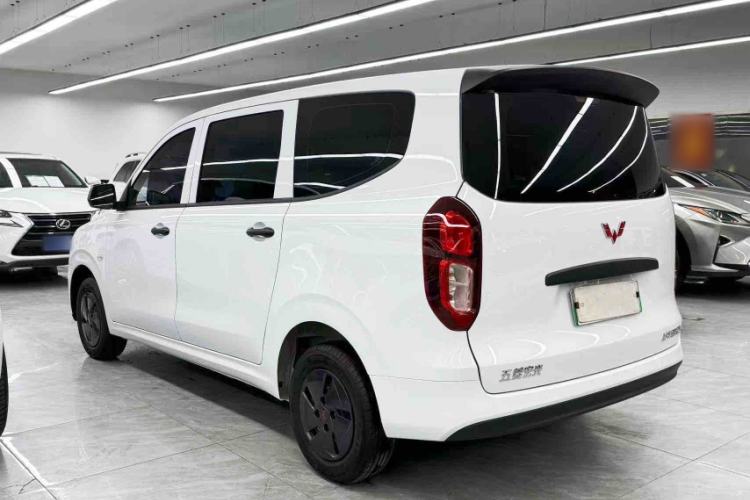 Used Wuling Hongguang New Energy 2025 Extended-Range Hybrid 50 km Utility Version
