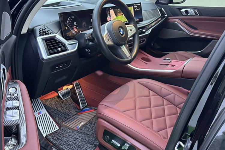 Used BMW X5 2023 xDrive 30Li Luxury M Sport Night Edition Package
