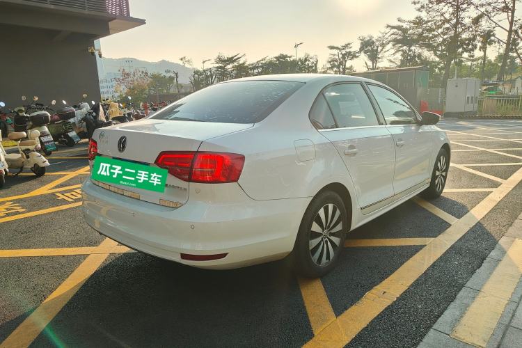 Used Volkswagen Sagitar 2017 230TSI Automatic Comfort Version