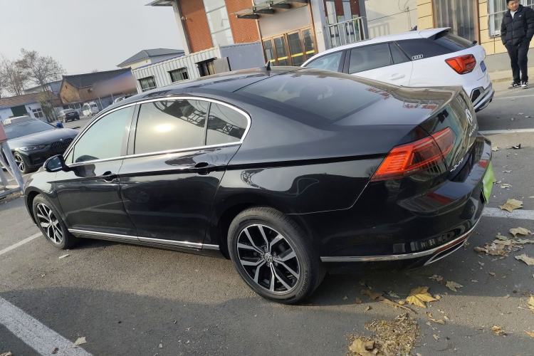 Used Volkswagen Magotan 2020 330TSI DSG Leading Model
