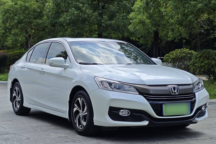 Used Honda Accord 2016 2.0L Luxury Edition
