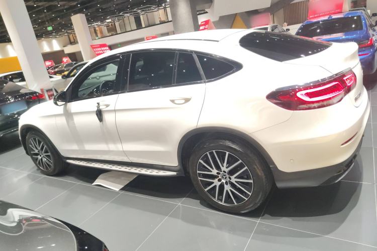 Used Mercedes-Benz GLC Coupe 2023 GLC 260 4MATIC Coupe SUV
