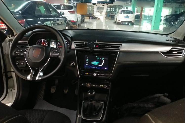 Used Roewe i5 2020 1.5L Manual 4G Connect Luxury Edition