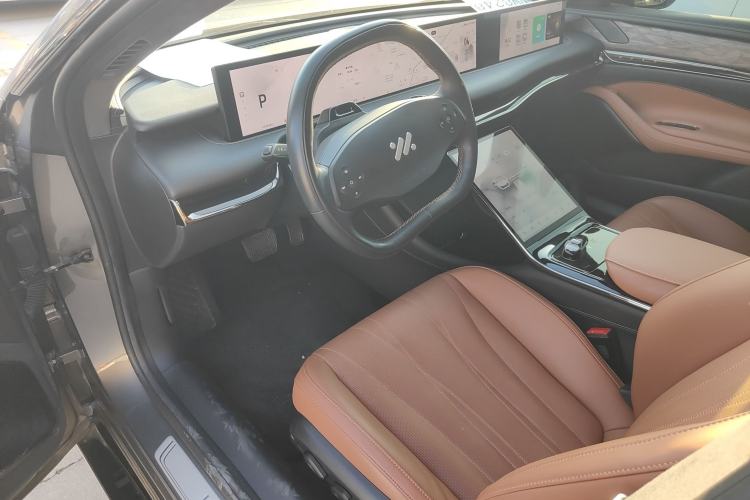 Used  L7 2022 Dynamic Model
