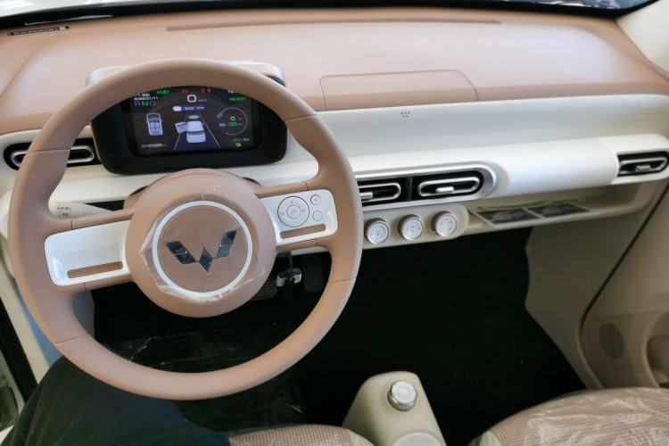 Used Wuling Hongguang MINIEV 2024 3rd Generation 215km Youth Edition