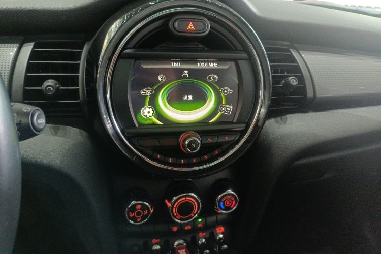 Used  MINI 2016 1.5T COOPER Five-Door Edition
