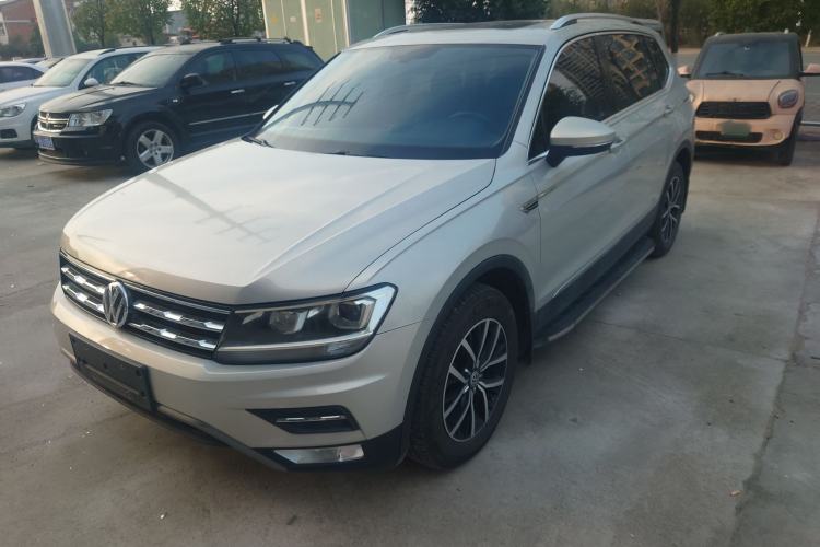 Used Volkswagen Tiguan L 2017 330TSI Automatic Two-Wheel Drive Luxury Edition
