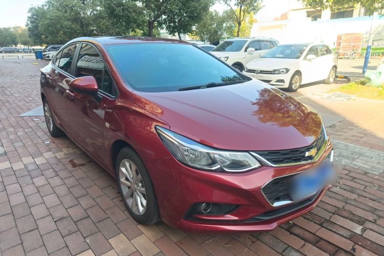 Used Chevrolet Cruze 2018 320 Automatic Pioneer Sunroof Edition
