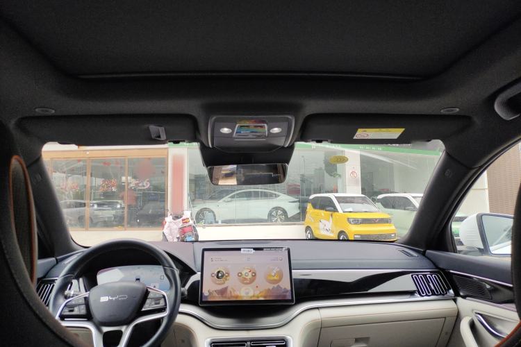 Used BYD Song PLUS New Energy 2024 HONOR Edition DM-i 110km Flagship PLUS
