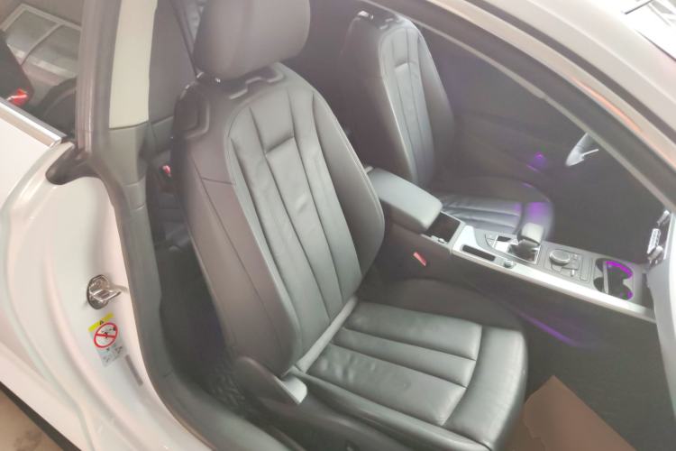 Used Audi A5 2019 Coupe 40 TFSI Fashion Edition China V Emission Standard