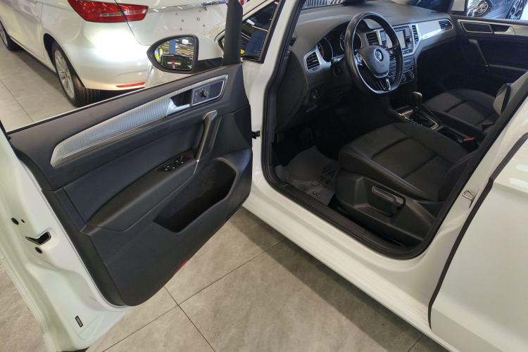 Used Volkswagen Golf Sportsvan 2020 280TSI Automatic Curious Model
