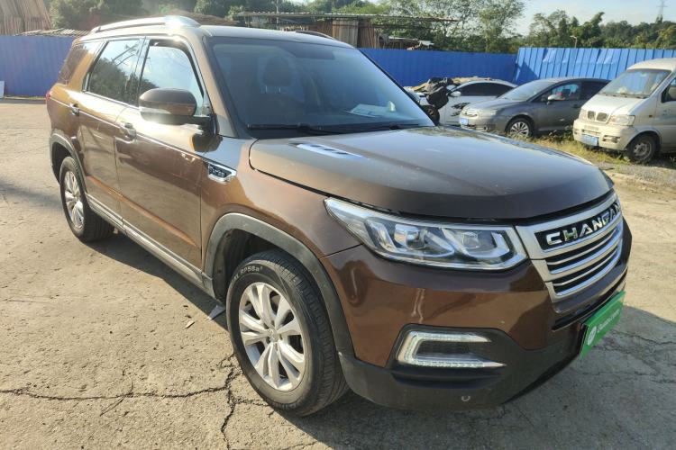 Used Changan CS95 2017 2.0T Two-Wheel Drive Zhiyuan Edition
