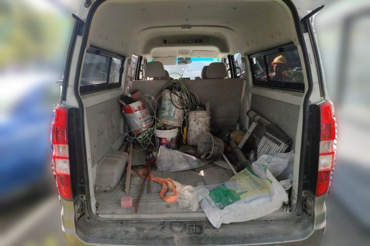 Used Jinbei New Hiace S 2023 1.5L Wealth Edition Passenger Van 5/6/7-Seater Central Air Conditioning Version SWC15M
