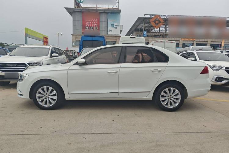 Used Volkswagen Bora 2016 1.6L Automatic Comfort Model
