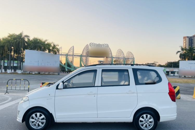 Used Wuling Hongguang 2015 1.5L S Basic Version China V Standard
