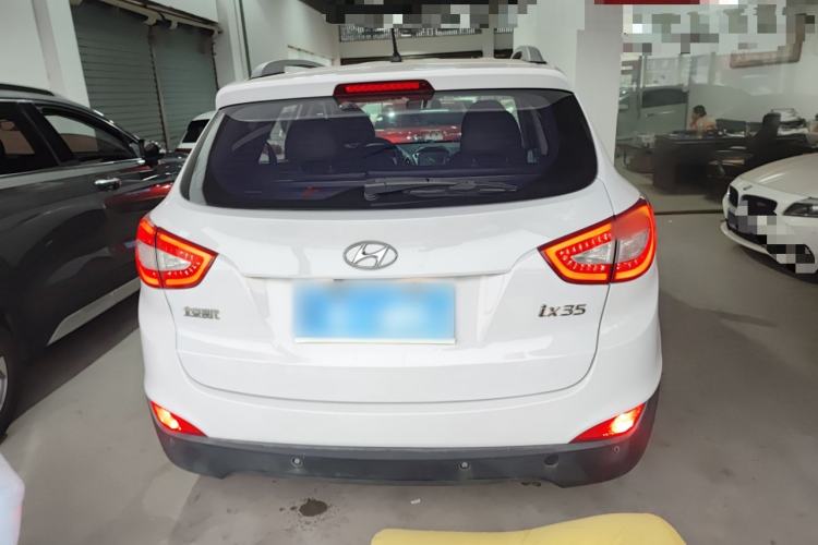 Used Hyundai ix35 2015 2.0L Automatic 2WD Smart Type China IV
