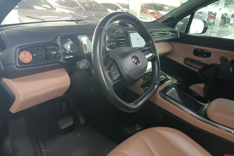 Used Nio ES8 2020 415 km Range 6-Seater Version
