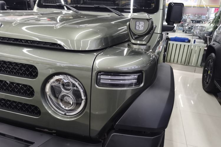 Used 212 T01 2024 2.0T Mechanic
