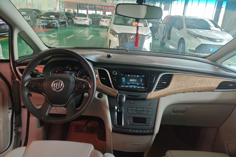 Used Buick GL8 2017 ES 28T Comfort Model China V Standard
