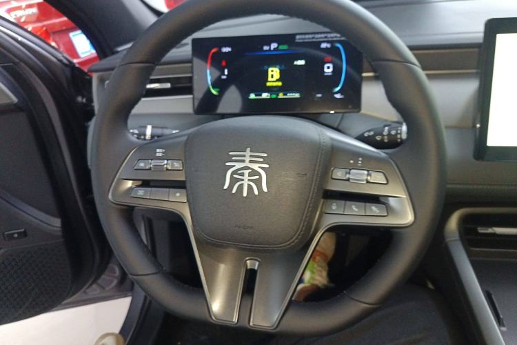 Used BYD Qin PLUS 2025 DM-i Smart Drive 55KM Leading Model
