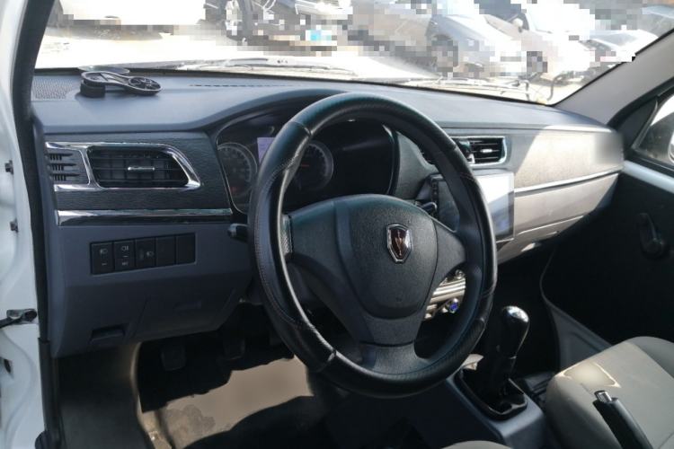 Used Jinbei Hiace X30 2023 1.5L Wealthy Van 2/5-Seater Non-Air-Conditioned Version SWC15M
