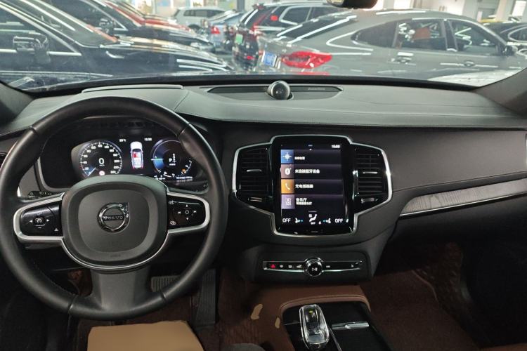 Used Volvo XC90 New Energy 2022 E-Drive Hybrid T8 Luxury Flagship 7-Seater
